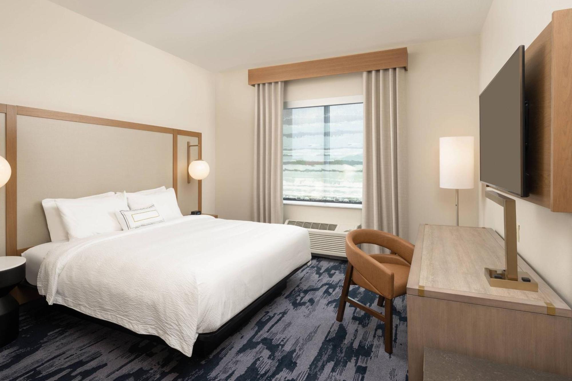Guest Room 1 King,1633068166:JPEG